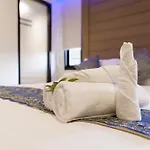 Eleven Avenue Suites Bangkok