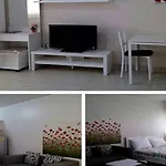 Room In Guest Room - Chan Kim Don Mueang Guest House, Free Parking Space And Free Wifi