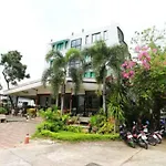 Platinum Place