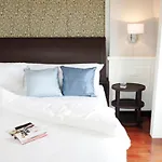 Aurum The River Place