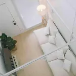 820House - Entire Floor 4 Beds