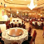 13 Coins Airport Hotel Ngam Wong Wan - Domestic