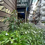 Thaiphiphat House