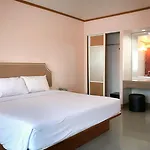 J Two S Pratunam Hotel