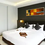 Picnic Hotel Bangkok - Rang Nam