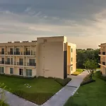 Eastin Thana City Golf Resort Bangkok