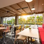 Maitria Hotel Rama 9 Bangkok - A Chatrium Collection
