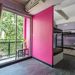 Cheqinn Hostel - Sukhumvit 4 Nana Plaza