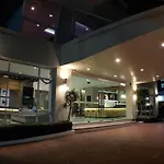 The Royalbee Aparthotel