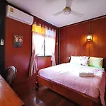 Tavee Guesthouse