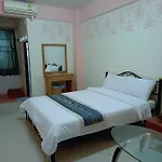 Green Apartment