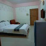 Green Apartment