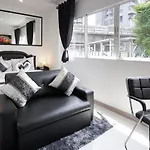 Thonglor Suites Hotel