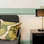 Townhome W/ Workstation-2Mins To Food-Fun-Metro