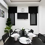 P3 Silom Large 2Beds Full Kitchen Wifi 4-6Pax