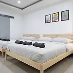 P3 Silom Large 2Beds Full Kitchen Wifi 4-6Pax