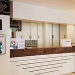 Studio Sukhumvit 18 By Icheck Inn