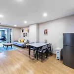 Skyline View, Great Location, Spacious Apartment,