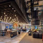 Eastin Grand Hotel Phayathai