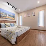 Thananya Apartment