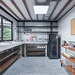 Thananya Apartment