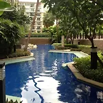 Spacious Condo In Bkk