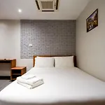 Go Inn Sukhumvit-Bts Asoke-Phrom Phong โกอินน์ สุขุมวิท บีทีเอส อโศก