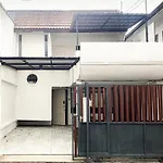 3Br Entire House Next To Skytrain
