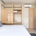 Silom Nara