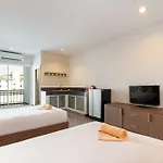 Leenova Place
