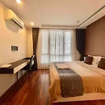 1 Bedroom In Sukhumvit Cbd 5 Min To Bts Phromphong