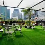 Silom Soi 3 Hash Apartment Hip And Funky With Rooftop View