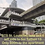 Sathon 15 Apartment Close To Bts Skytrain St Louis & Surasak