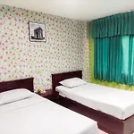 Woodlands Inn
