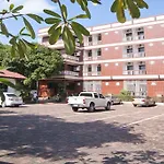 Good Houses Apartment