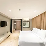 Loft Bangkok Hotel - SHA Extra Plus