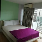 Atroomhostel