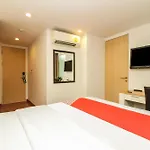 OYO 225 Premier Place Bangkok