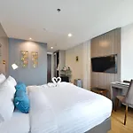 Bedever Boutique Bangkok Hotel - Bts Phra Khanong