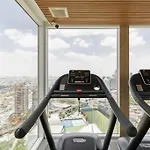 2 Bedrooms, 300 Metres Bts Ekkamai,Sukhumvit