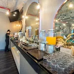 Qiu Hotel Sukhumvit Sha Plus