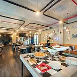 Qiu Hotel Sukhumvit Sha Plus