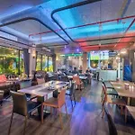 Qiu Hotel Sukhumvit Sha Plus