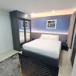 Poonsuk Place Hotel