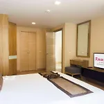 Ramada By Wyndham Bangkok Ten Ekamai Residences