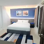 Poonsuk Place Hotel