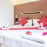Khurana Inn Hotel -120/176-180 Ratchaprarop, Bangkok - By Bay Luxury