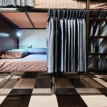 Noir Cafe And Hostel Chinatown Bangkok