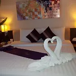 Paradiso Boutique Suites