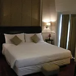 Aurum The River Place
